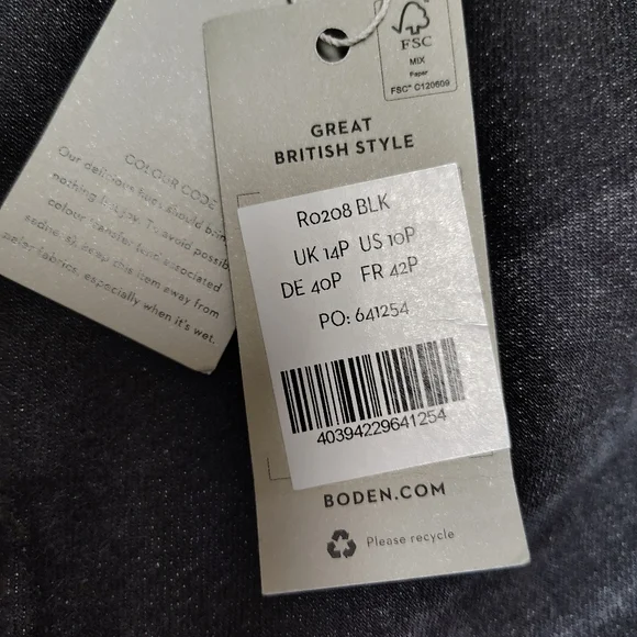 NWT Boden Wide Leg Low Rise Black Jeans Women's Dize 14 Petite SOLD OUT STYLE! - Picture 5 of 8